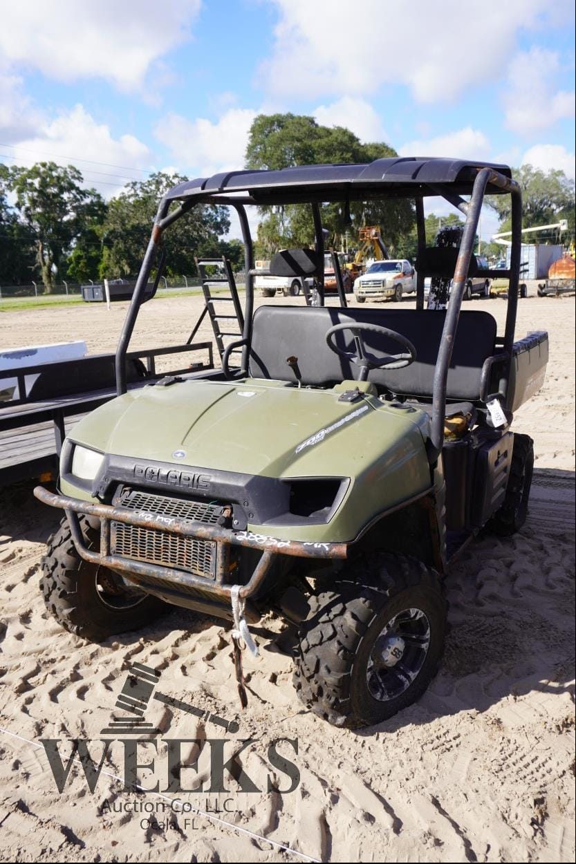 2005 Polaris Ranger 700 XP EFI Equipment Image0