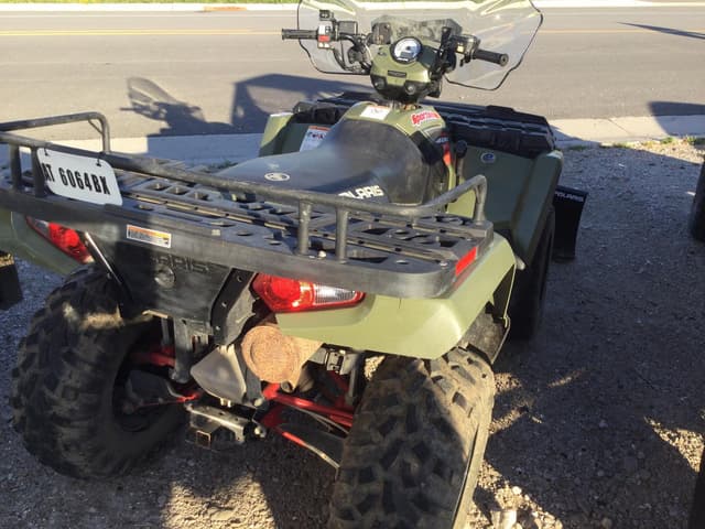 Image of Polaris Sportsman 400 equipment image 3