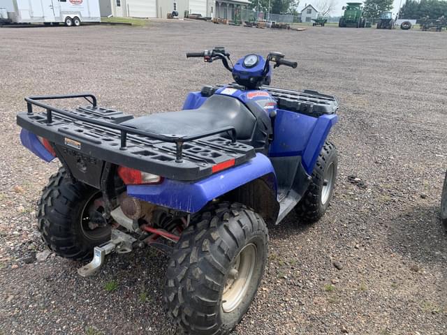 Image of Polaris Sportsman 400 equipment image 2