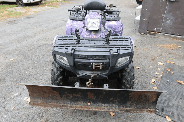 Image of Polaris Sportsman 700 equipment image 1