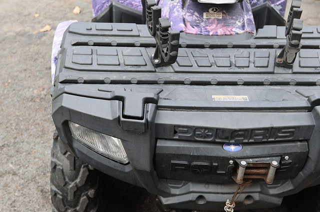 Image of Polaris Sportsman 700 equipment image 3