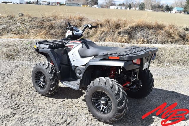 Image of Polaris Sportsman 700 equipment image 2