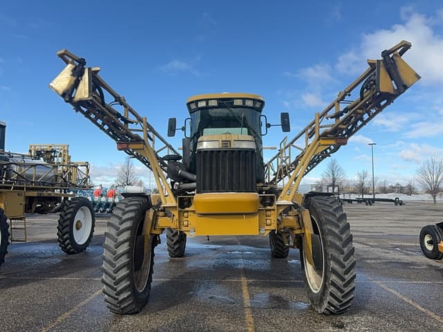 Image of Ag-Chem RoGator 1064 equipment image 1
