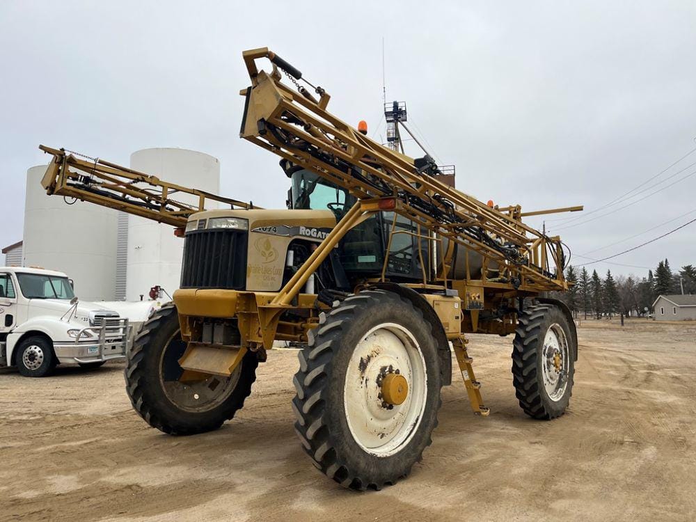Main image Ag-Chem RoGator 1074