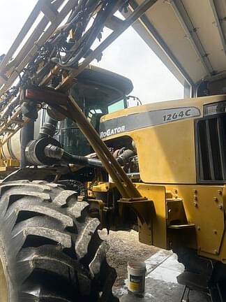Image of Ag-Chem RoGator 1264 Primary image