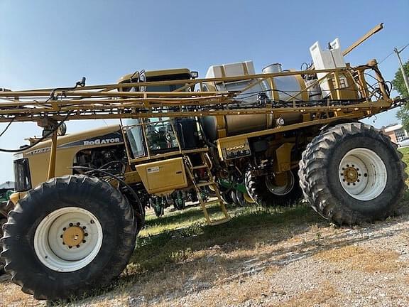 Image of Ag-Chem RoGator 1264 Primary image