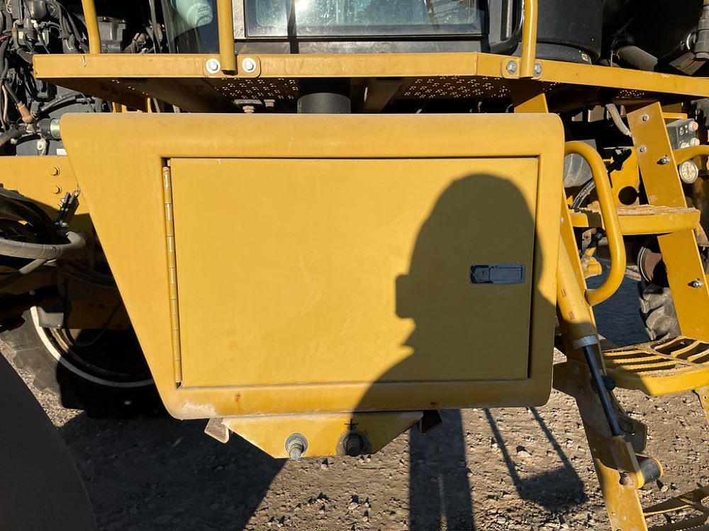 Main image Ag-Chem RoGator 1274C 26