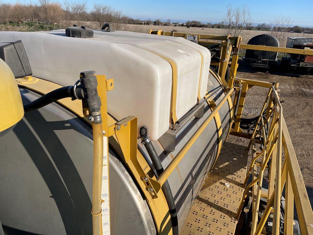 Main image Ag-Chem RoGator 1274C 84