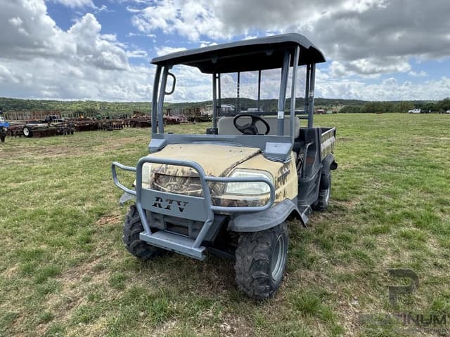 Image of Kubota RTV900 equipment image 1