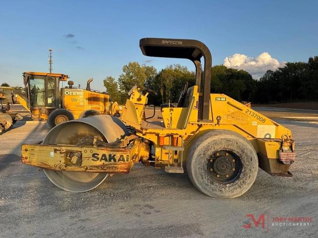 Image of Sakai SV400D equipment image 4