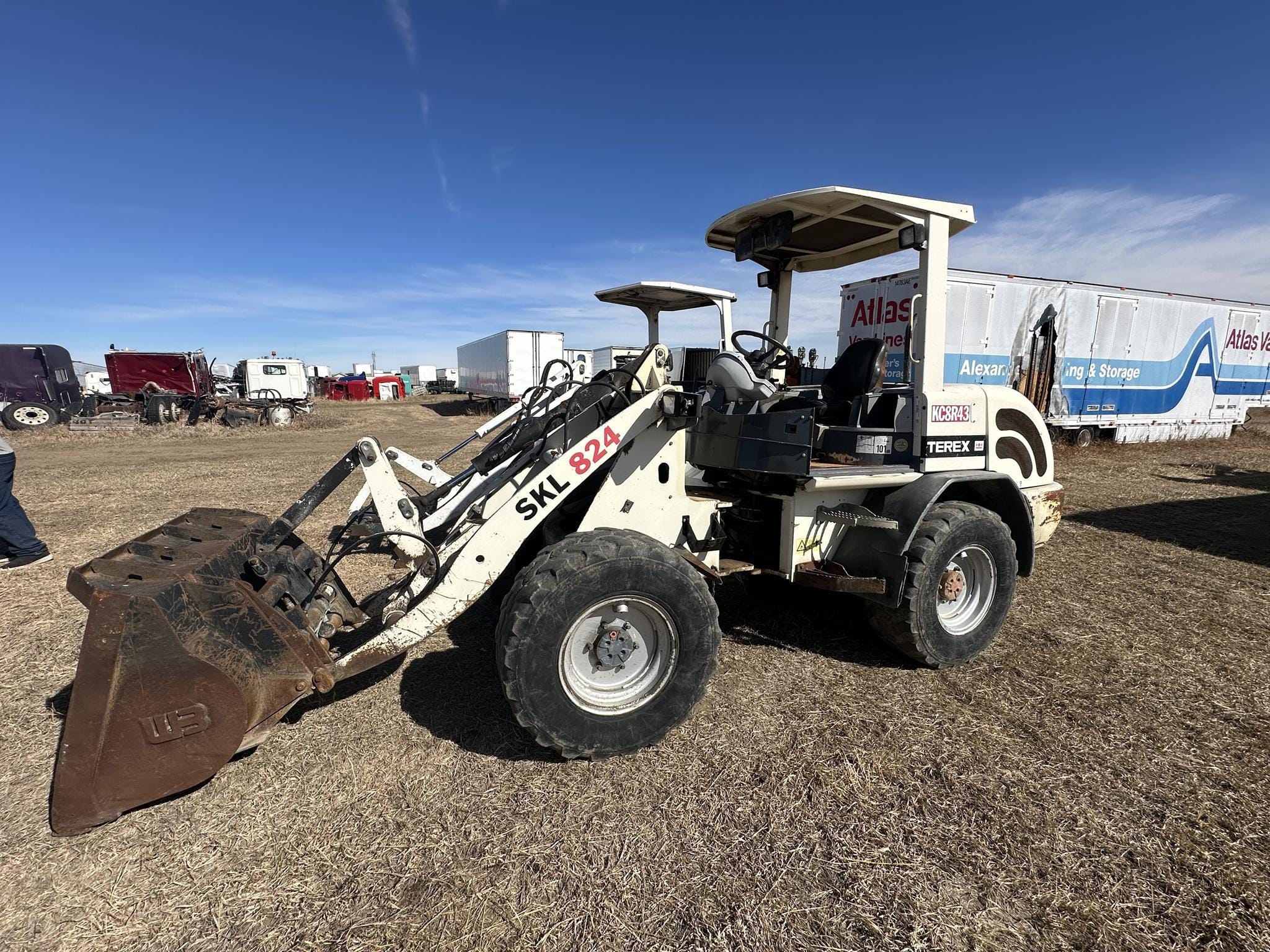 2005 Terex SKL824 Equipment Image0