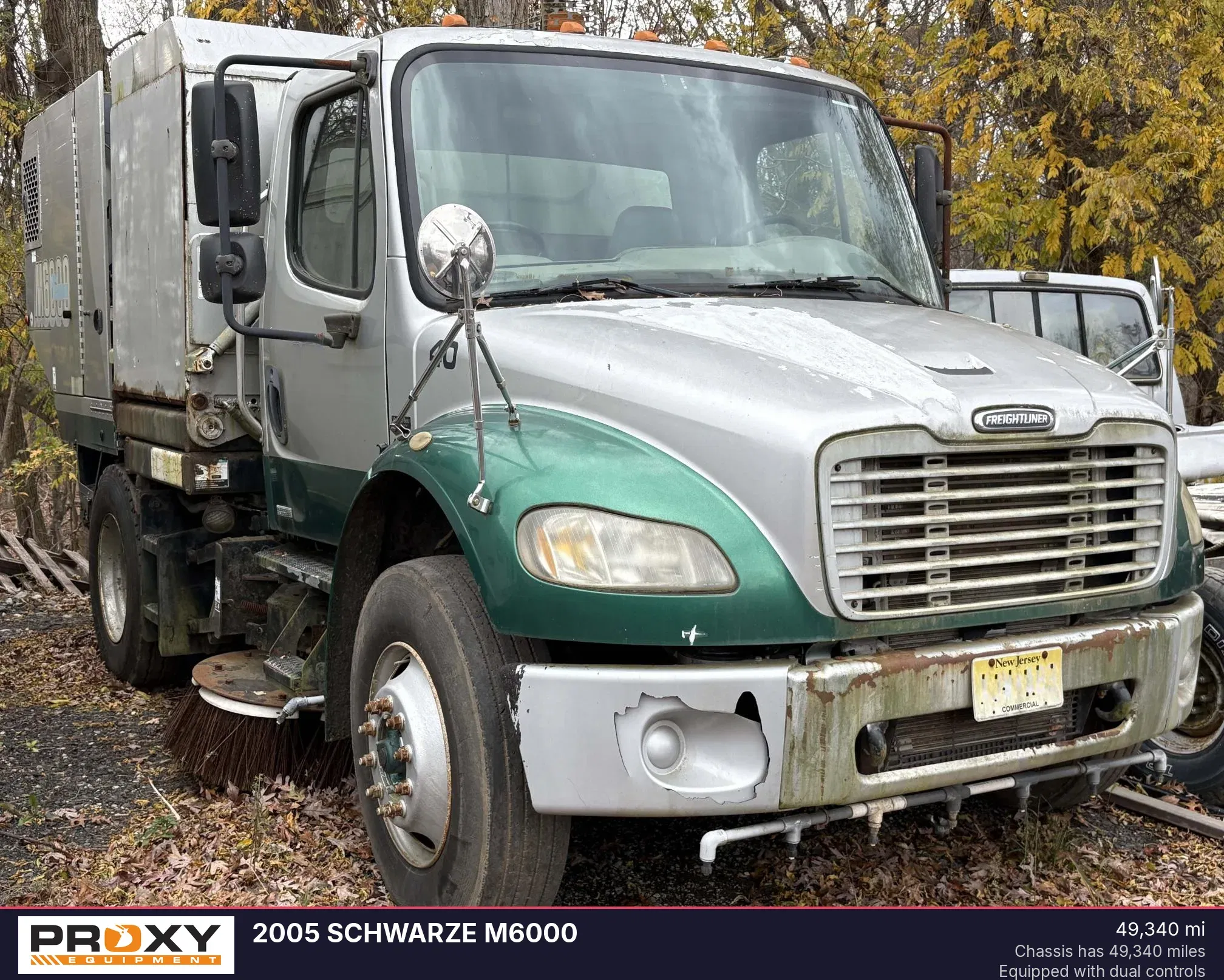 2005 Freightliner Business Class M2 Equipment Image0