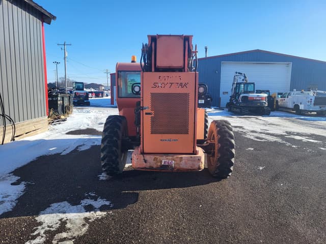 Image of Skytrak 8042 equipment image 2