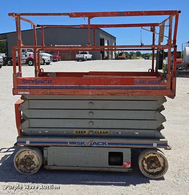 Image of Sky Jack SJ4632 equipment image 3