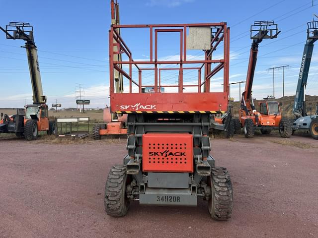 Image of Sky Jack SJ7135RT equipment image 2