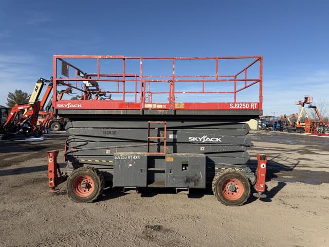 Image of Sky Jack SJ9250RT equipment image 4