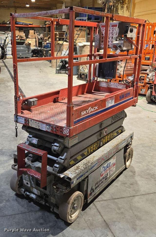 Image of Sky Jack SJIII3219 equipment image 4