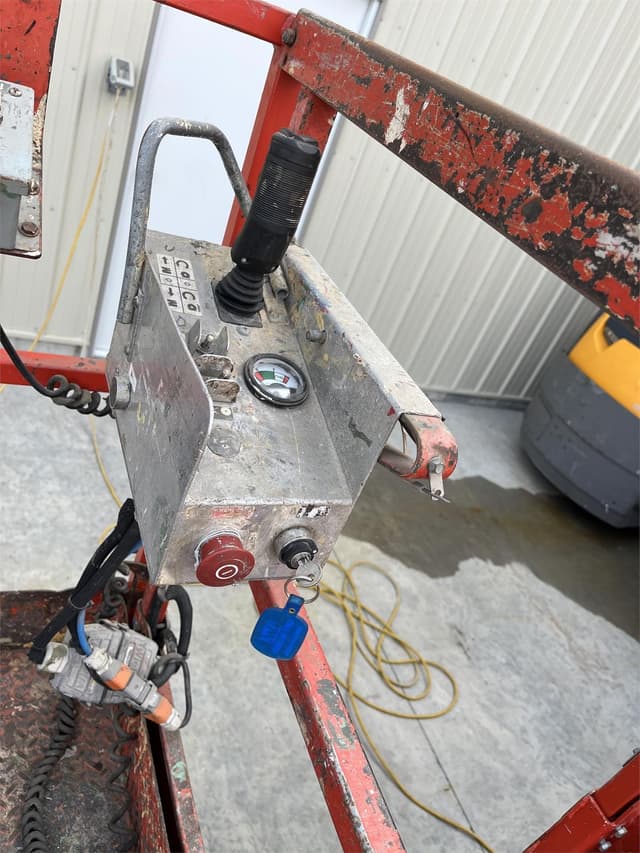 Image of Sky Jack SJIII3226 equipment image 3