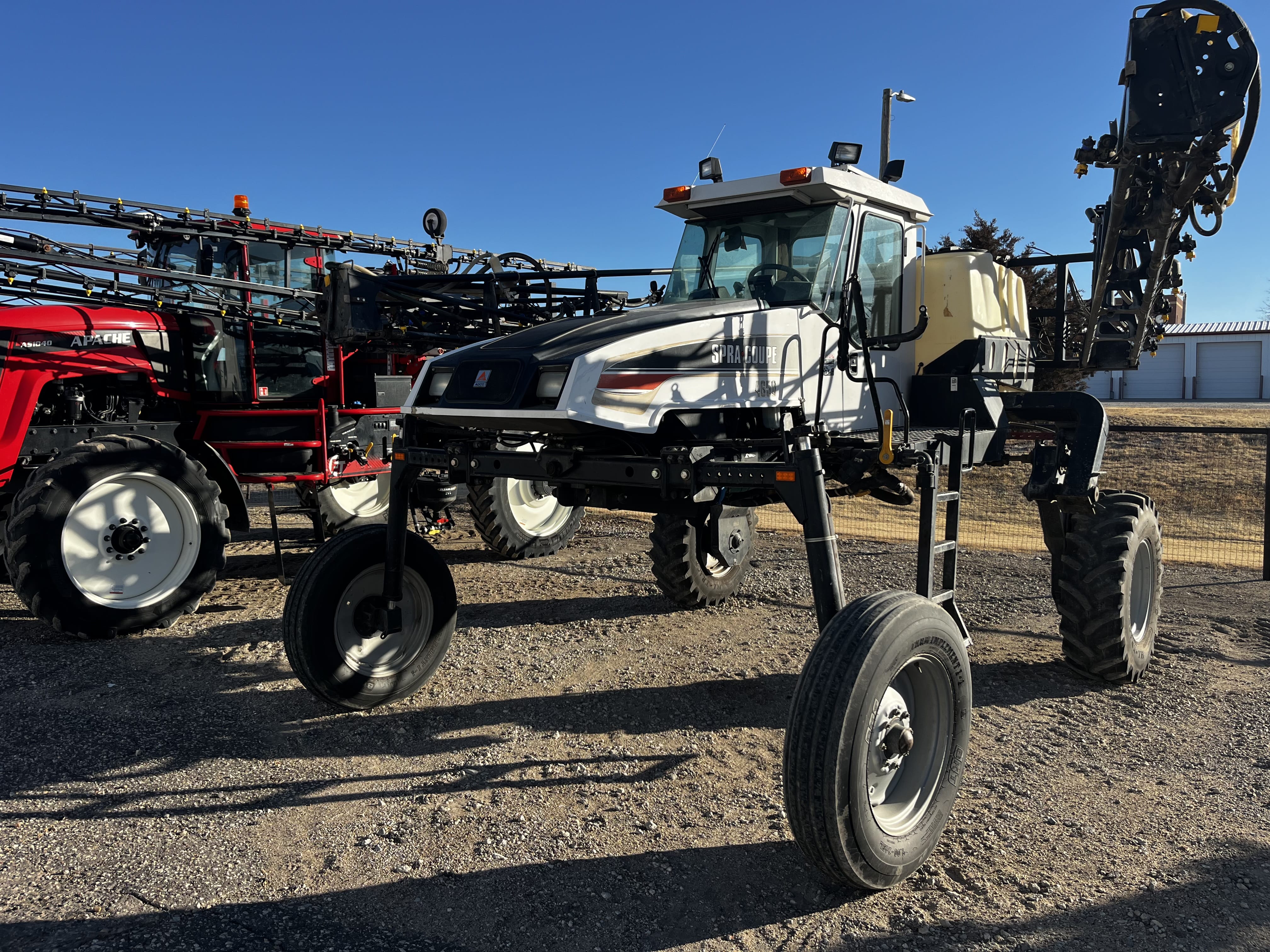 2005 Spra-Coupe 4650 Equipment Image0