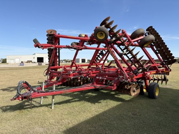 2005 Sunflower 1444 Equipment Image0