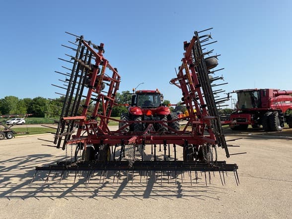 Image of Sunflower 5035-32 equipment image 3