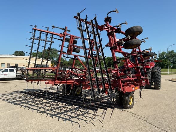 Image of Sunflower 5035-32 equipment image 4