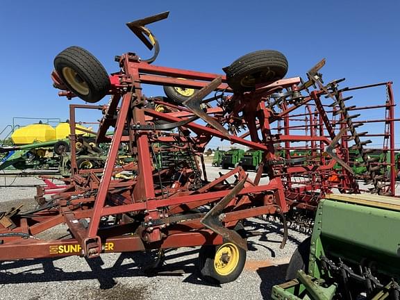 Image of Sunflower 3050 equipment image 2