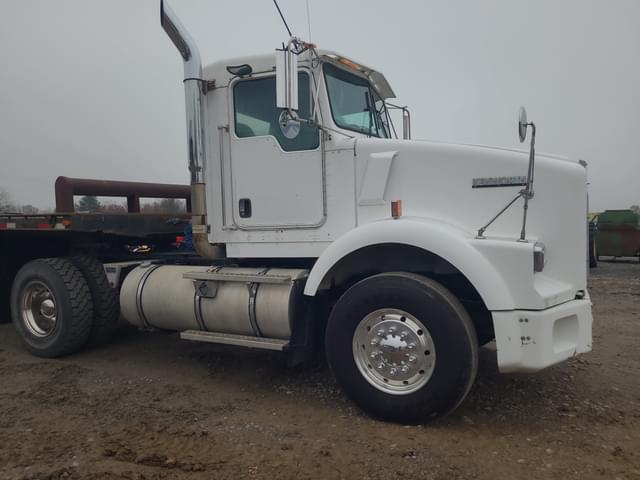 Image of Kenworth T800 equipment image 2