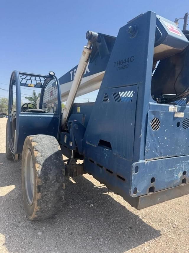 Image of Terex TH644C equipment image 4