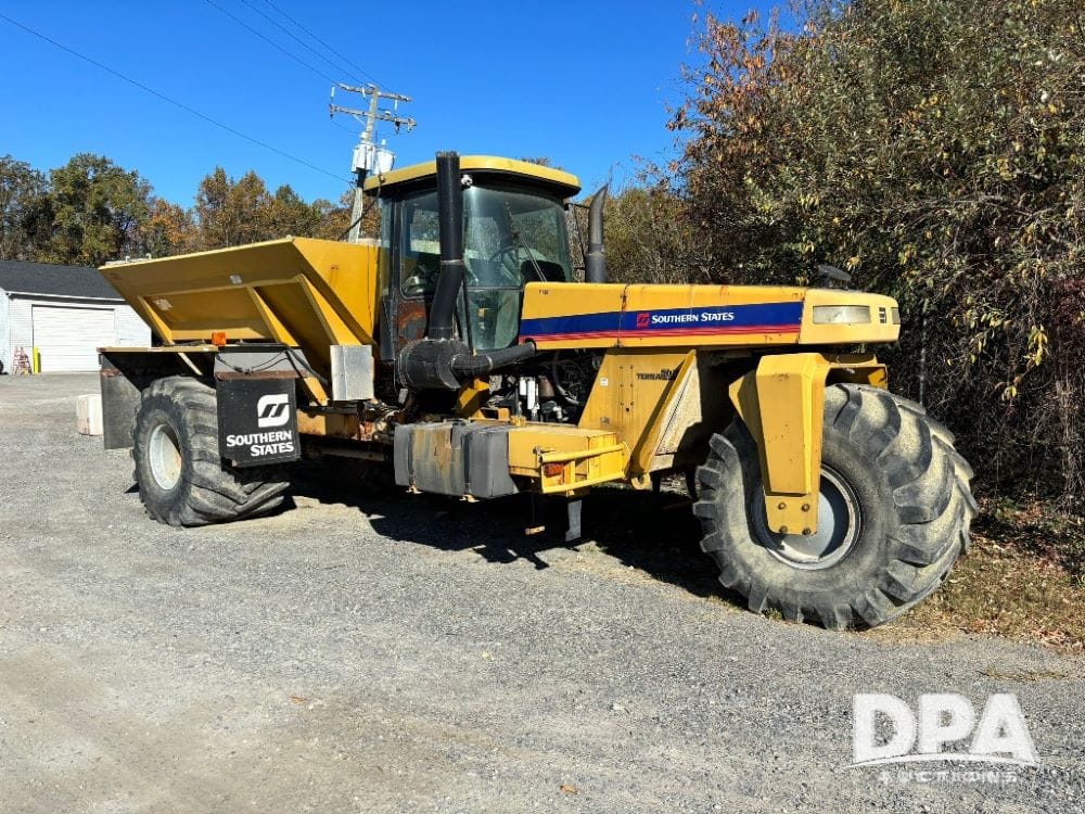 2005 Ag-Chem Terra-Gator 6103 Equipment Image0