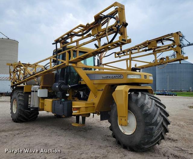 Image of Terra-Gator 6103 equipment image 2