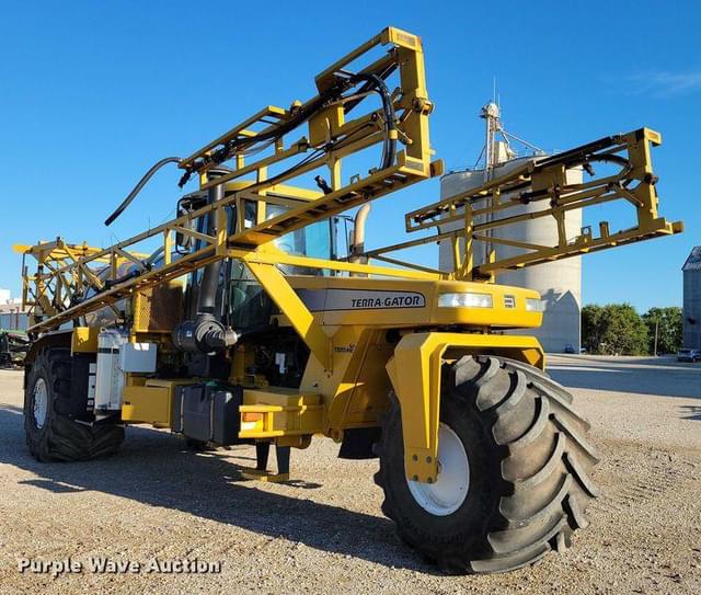 Image of Terra-Gator 6103 equipment image 2