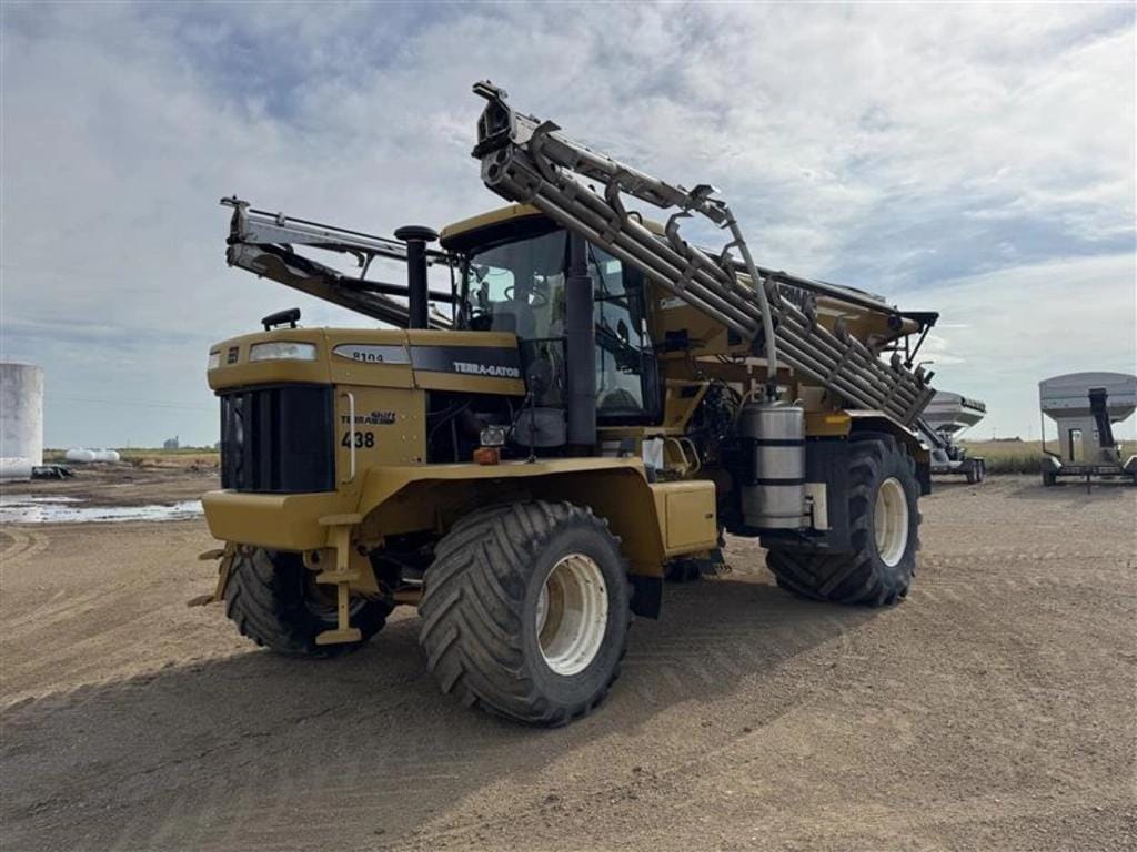 2005 Ag-Chem Terra-Gator 8104 Equipment Image0