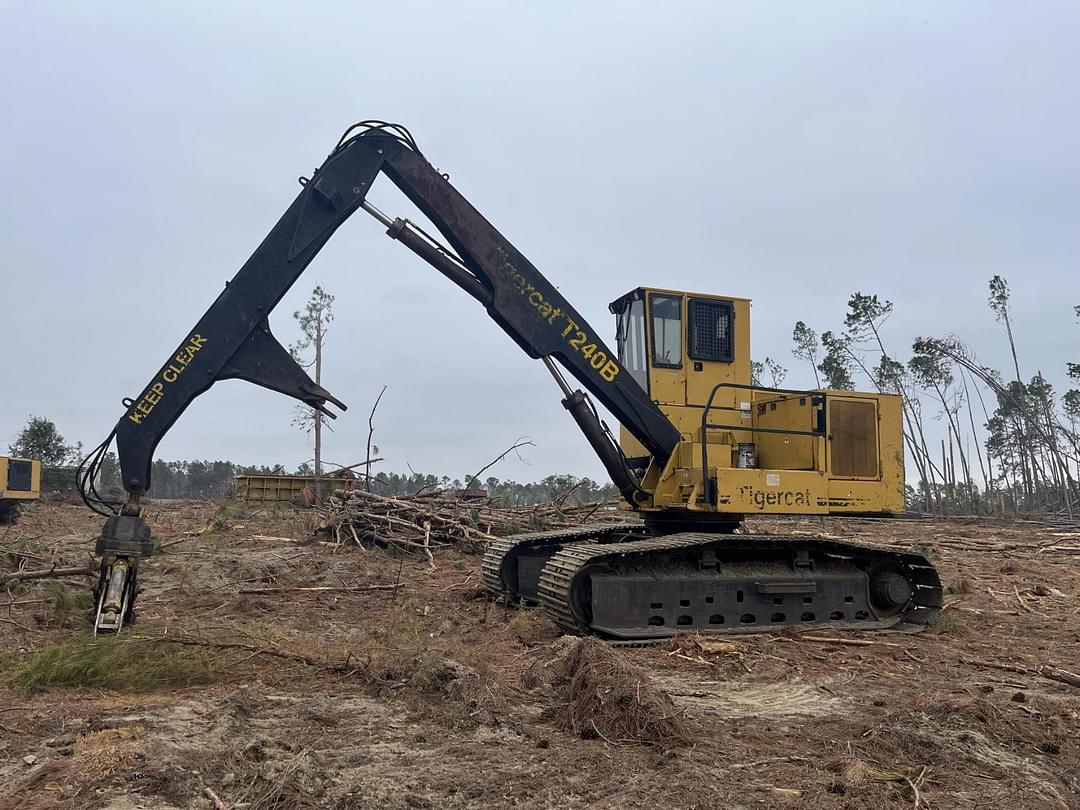 Image of Tigercat T240B Primary Image