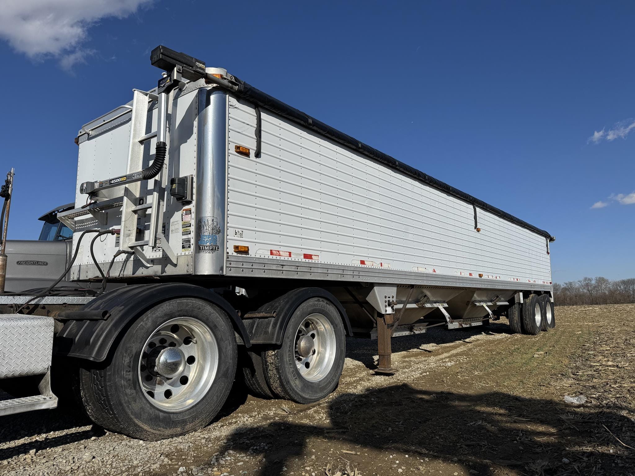 2005 Timpte Hopper Equipment Image0