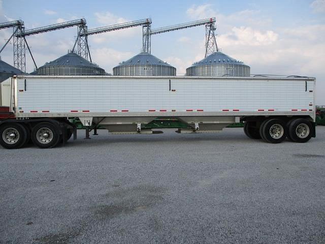 Image of Timpte Grain Trailer equipment image 2