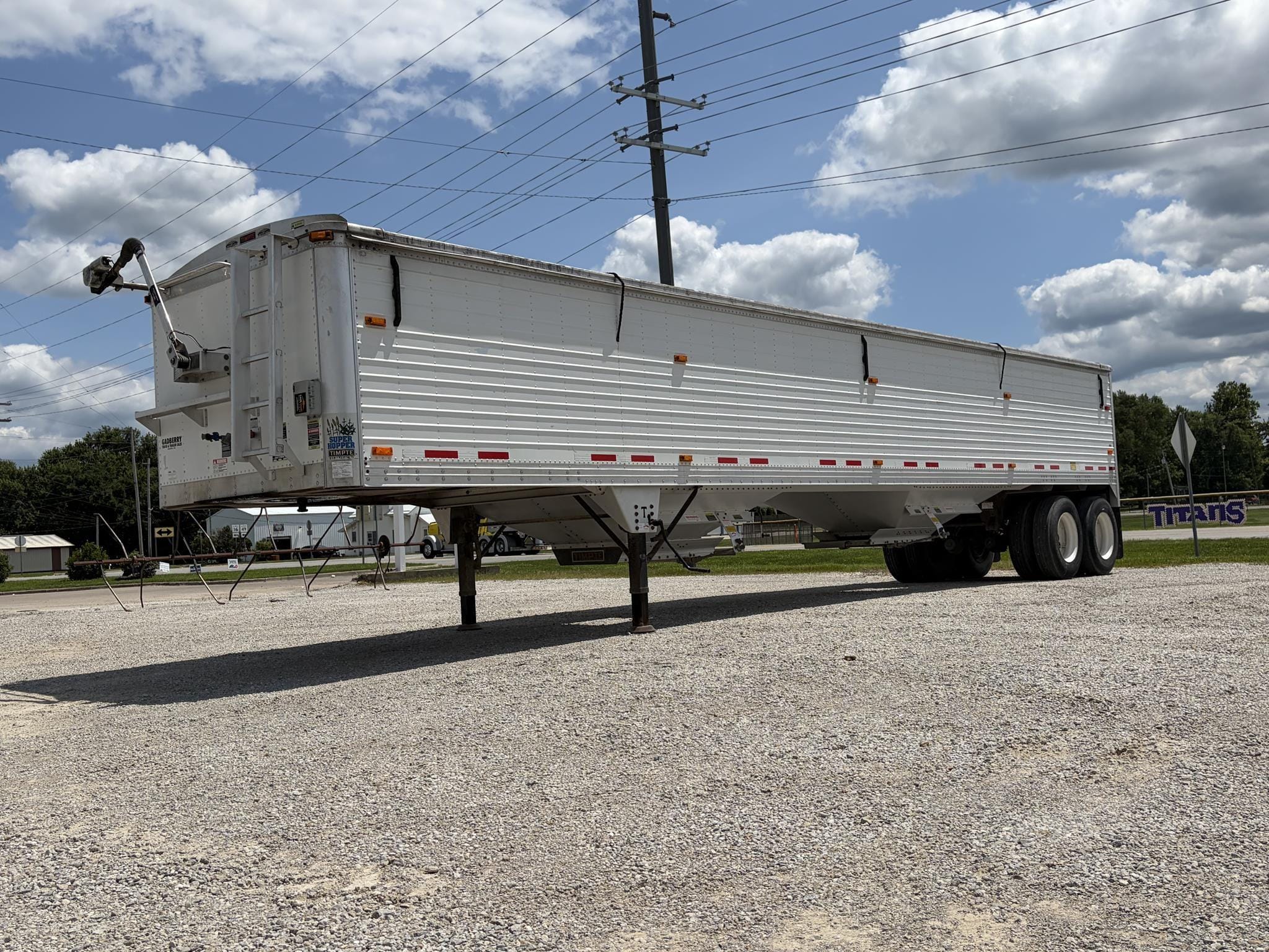 2005 Timpte Super Hopper Equipment Image0