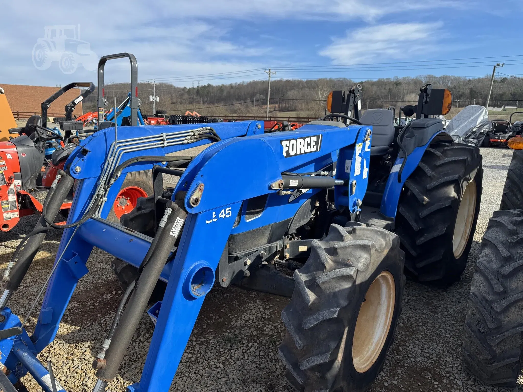 2005 New Holland TN60A Equipment Image0