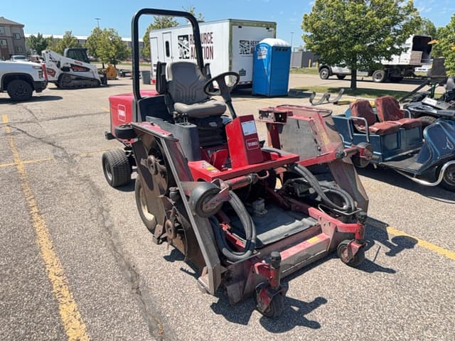 Image of Toro Groundsmaster 4100-D equipment image 2