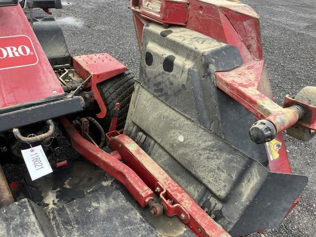 Image of Toro Groundsmaster 455-D equipment image 4