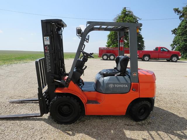Image of Toyota 7FDU25 equipment image 1