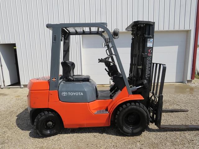 Image of Toyota 7FDU25 equipment image 4