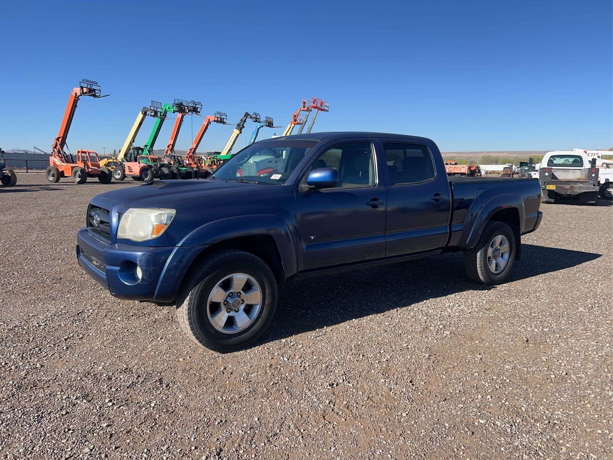 2005 Toyota Tacoma Equipment Image0