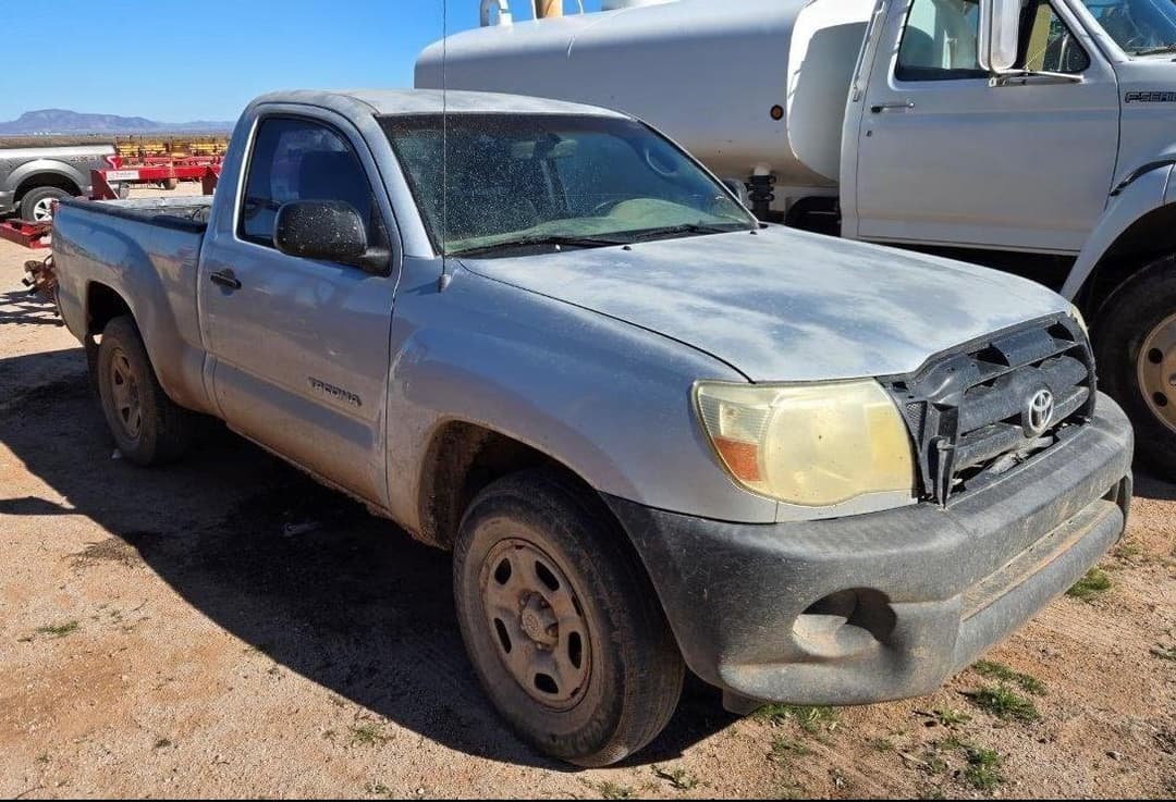 Image of Toyota Tacoma Primary image