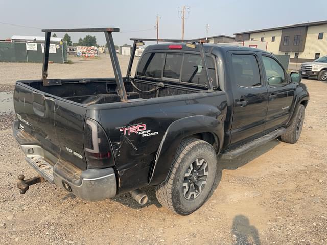 Image of Toyota Tacoma equipment image 4