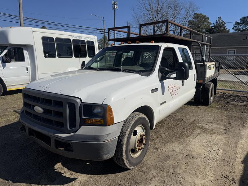 Image of Ford F-350 Primary image