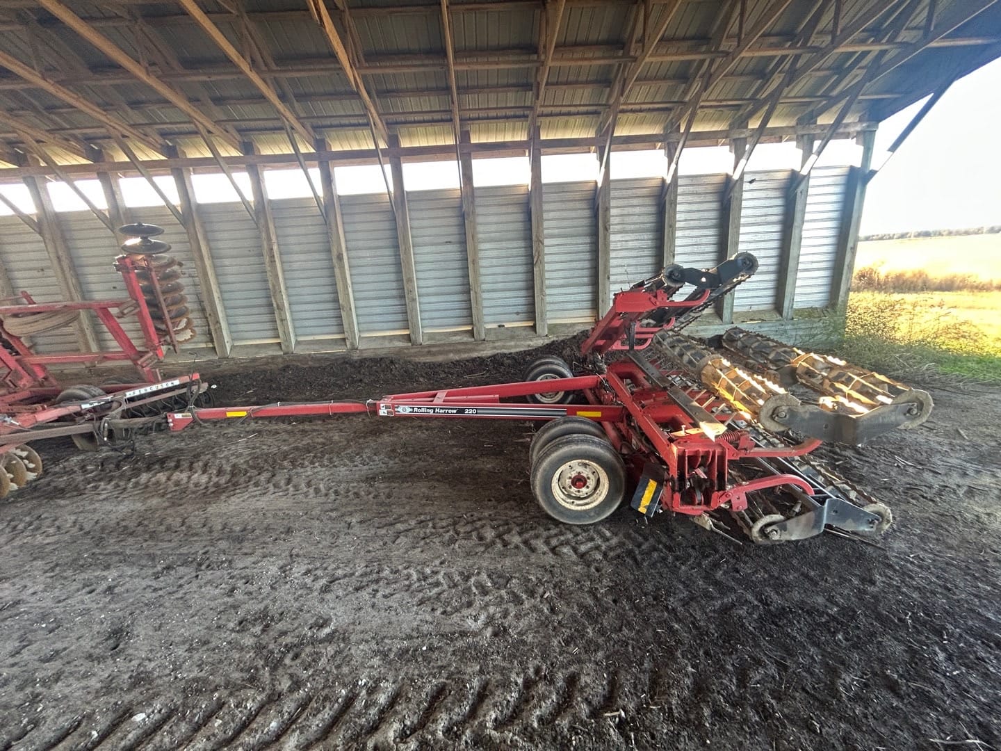 2005 Unverferth 220-26 Equipment Image0