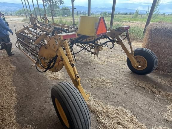 Image of Vermeer R24A equipment image 4