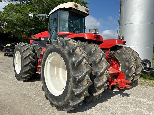 Image of Versatile 2360 equipment image 3