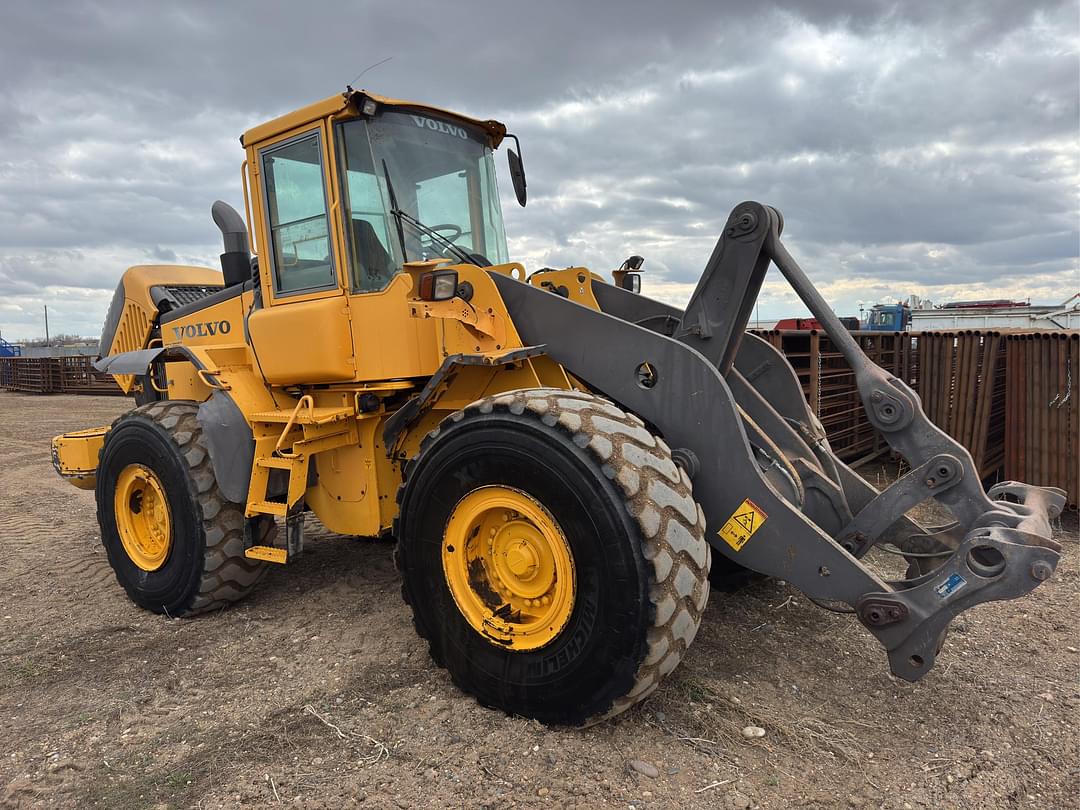 Image of Volvo L110E Primary image
